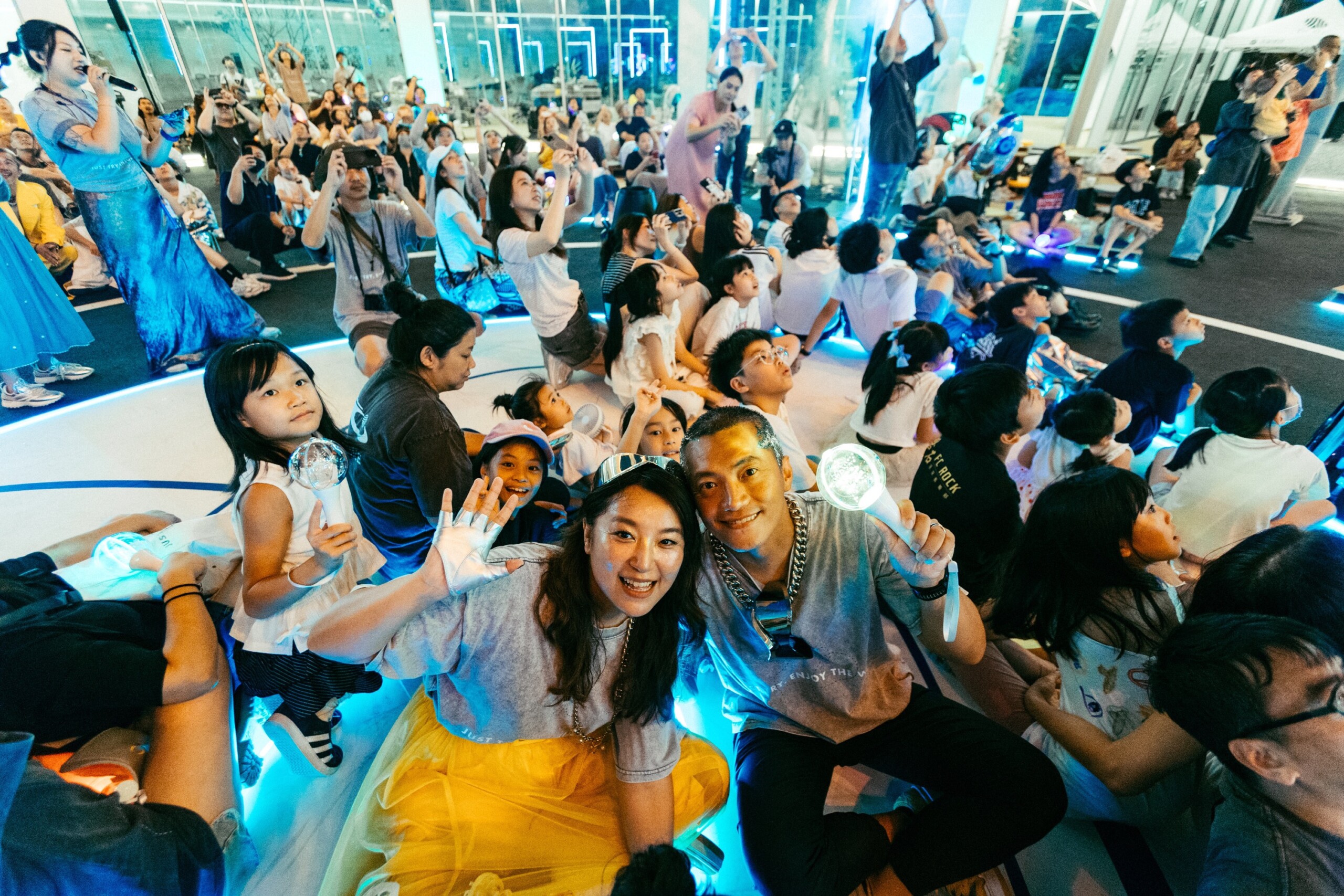 DEZU-SPACE-universe-landing-party-touch-32