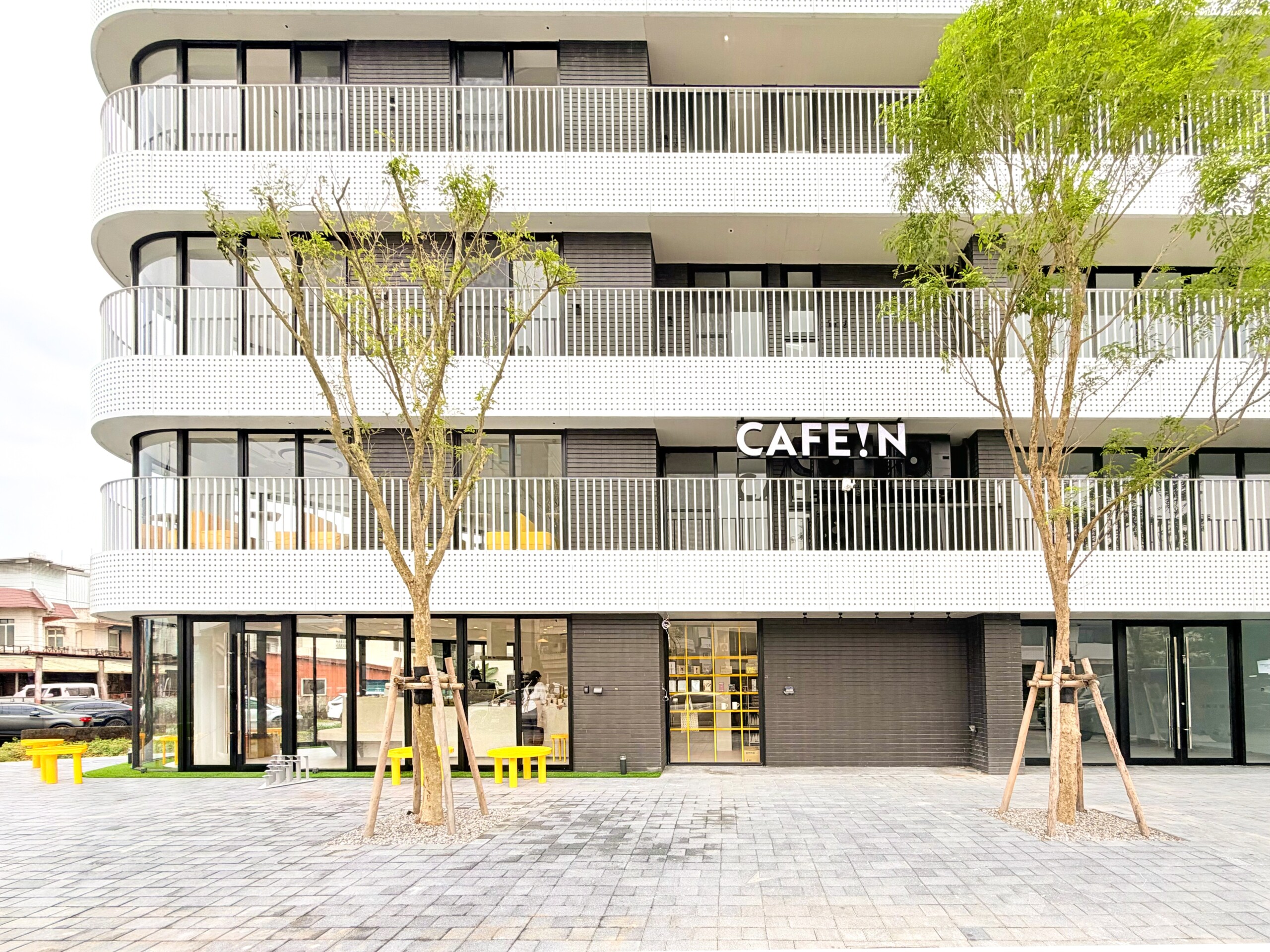 不只是喝咖啡！CAFE!N宜蘭築楓門市，是建築與風格融合的城市文化站